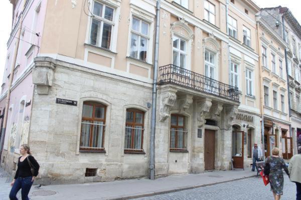 Green Oasis Apartment Lviv Buitenkant foto